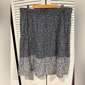 Ann Taylor White and Blue Mid-calf circle  Skirt